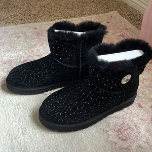 UGG mini Bailey button bling constellation size 7